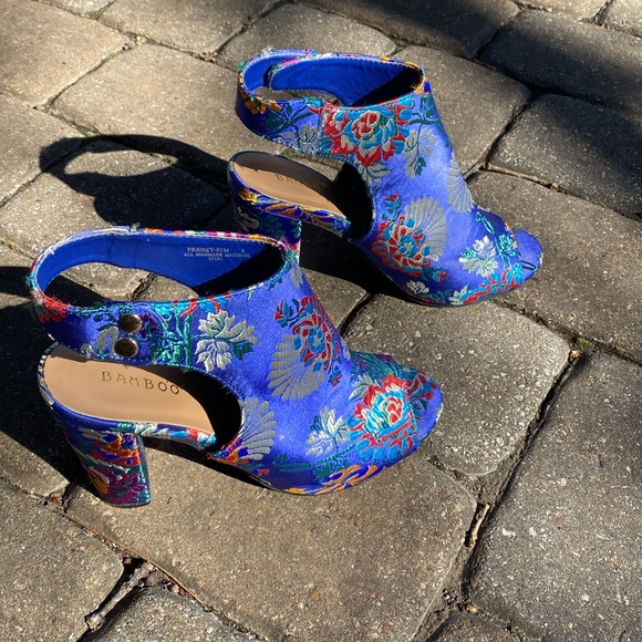 Bamboo Silk Embroidered Block Heels Size 8 ‘Frenzy’ - Picture 5 of 5